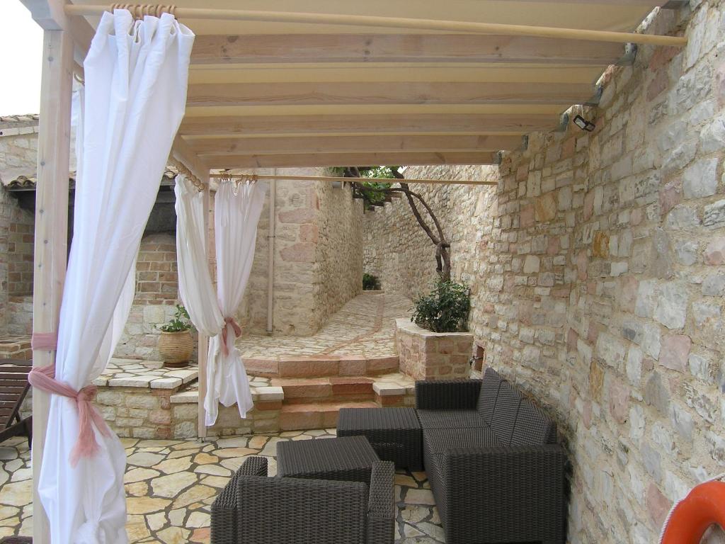 A seating area at Traditional Stone Villa Olympia