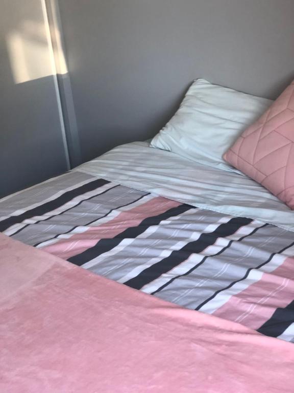 West Lake one bedroom accommodation - Resim 20