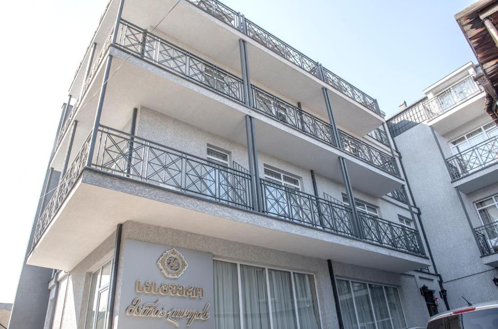 Budova, kde se hotel nachází