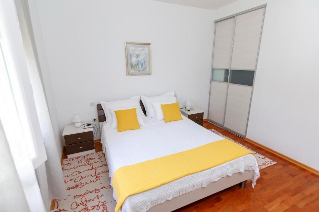 Posteľ alebo postele v izbe v ubytovaní Luxury Villa Castrum