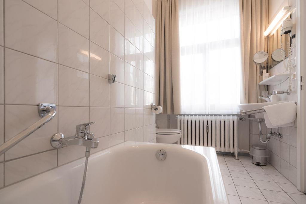 Koupelna v ubytování Hotel Etol - Superior