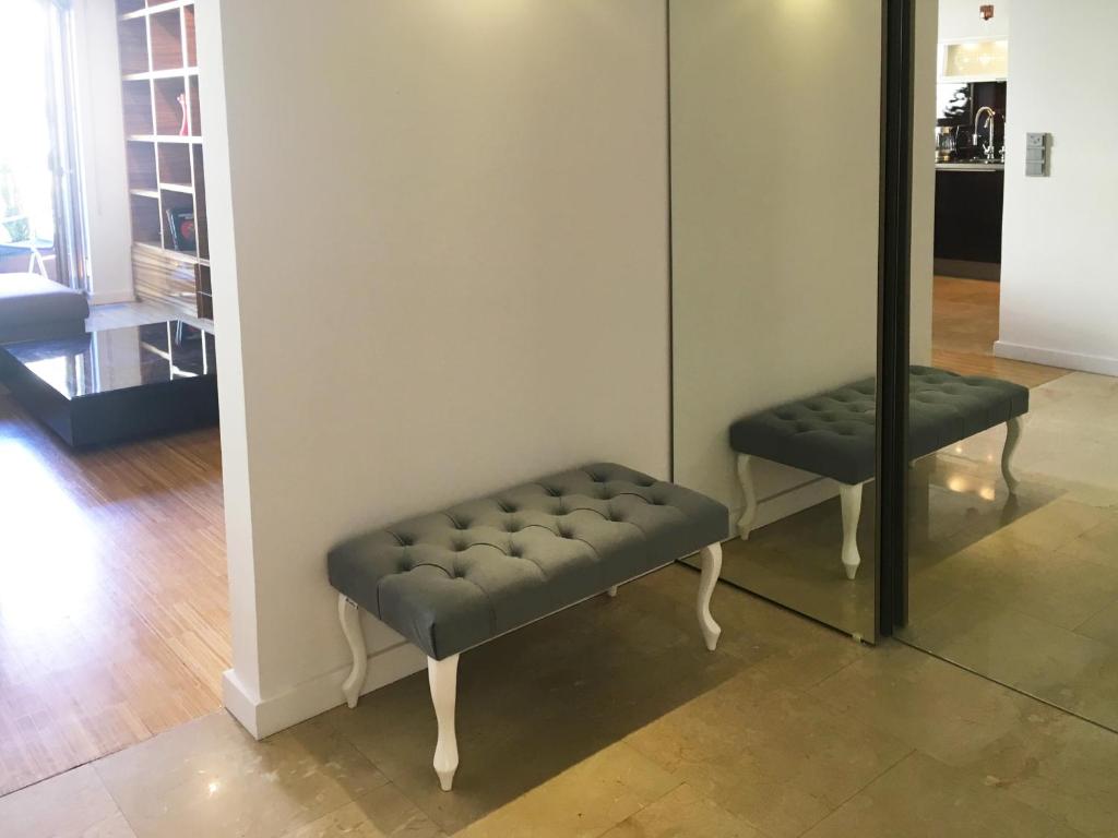 Posedenie v ubytovaní Luxury PRIMA Apartment City Nowy Świat