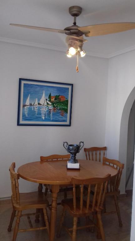 Fotografia z galérie ubytovania Bungalow Junto A La Piscina, Gran Alacant v destinácii Santa Pola