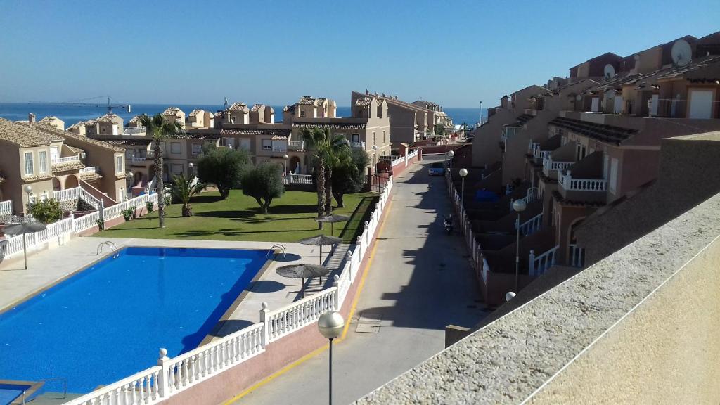 Bazén v ubytovaní Bungalow Junto A La Piscina, Gran Alacant alebo v jeho blízkosti
