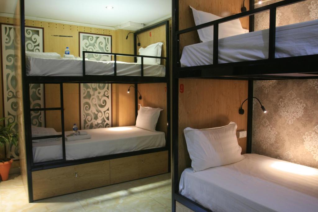 Sen Trang Hotel - Cama En Habitación Compartida De 8 Camas