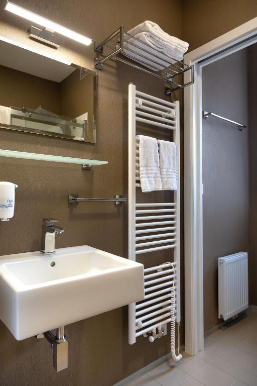 Łazienka w obiekcie Skyhotel Prague