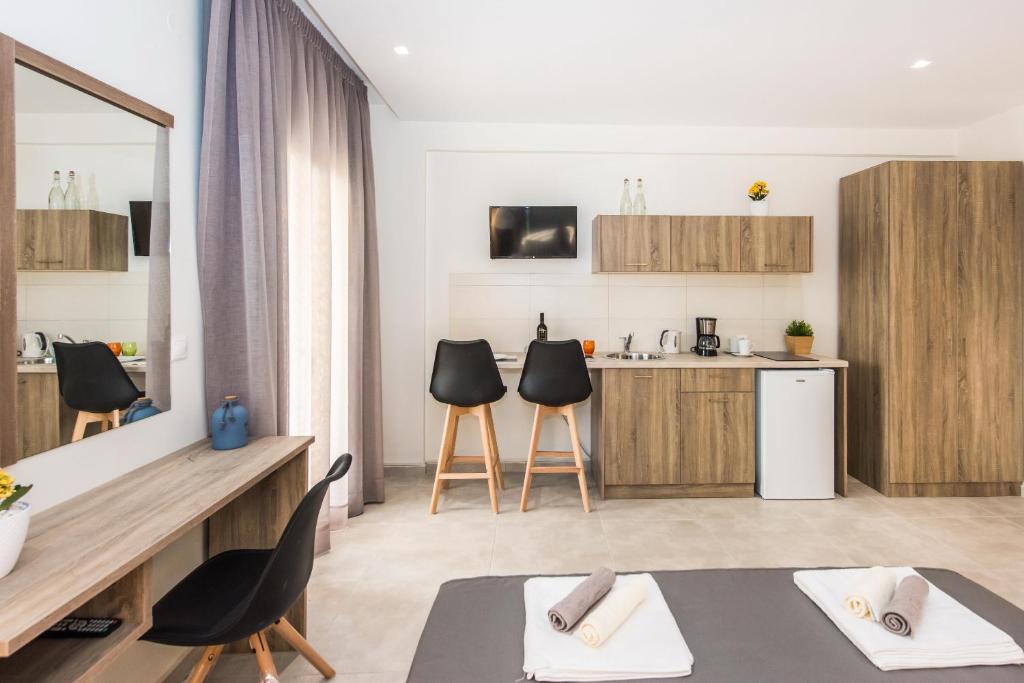 Mikes Beach Lux - 12