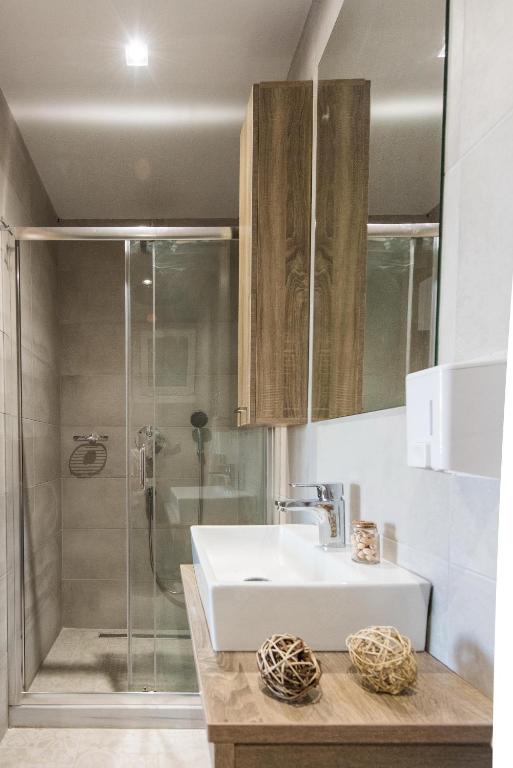 Mikes Beach Lux - 13