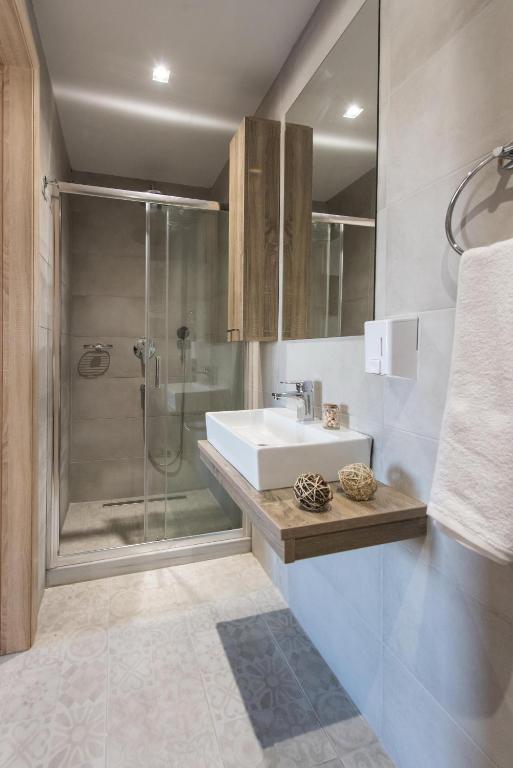 Mikes Beach Lux - 16