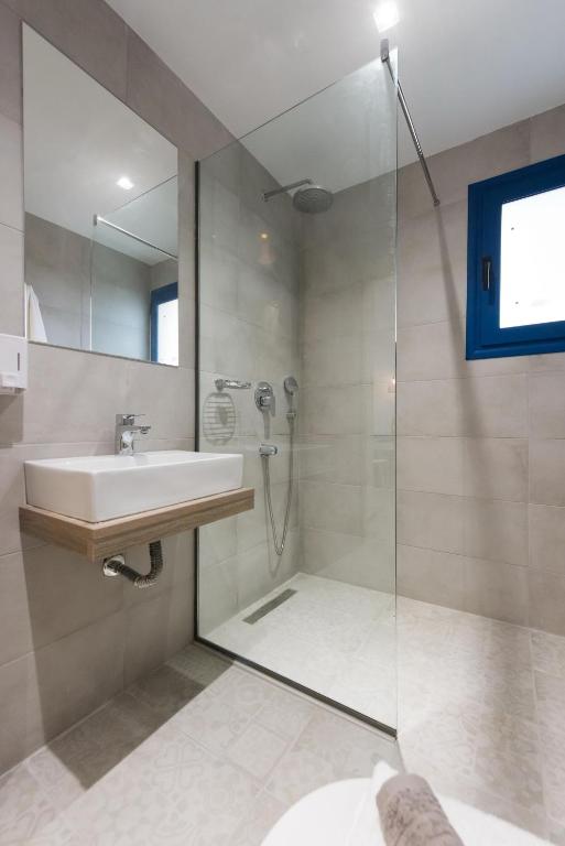 Mikes Beach Lux - 17