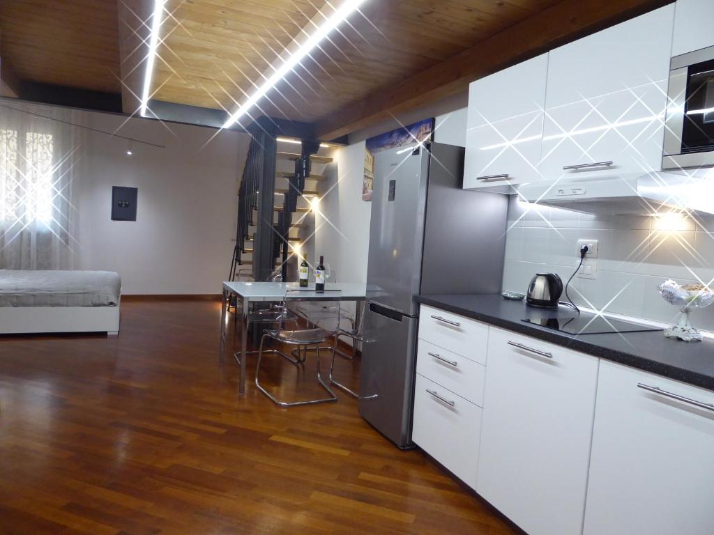 Kuchyň nebo kuchyňský kout v ubytování Giudei House Bologna