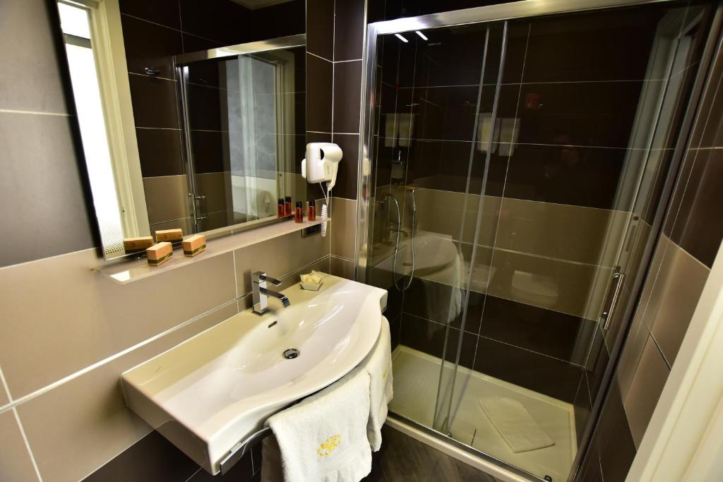 Koupelna v ubytování Palazzo Rosenthal Vesuview Hotel & Resort