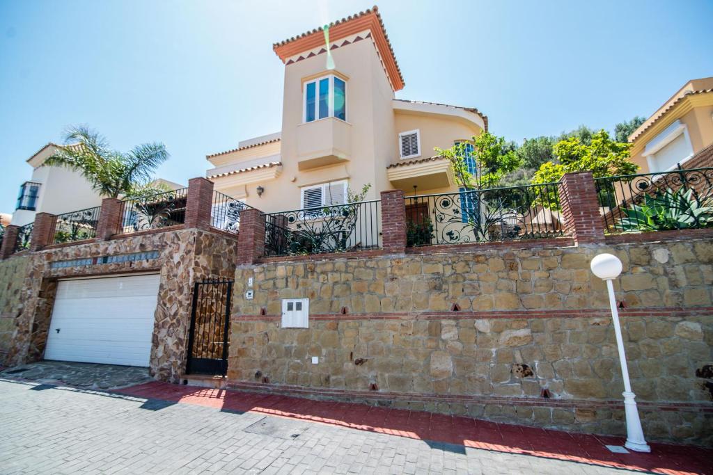 "Ample Villa at Benalmádena Coast"
