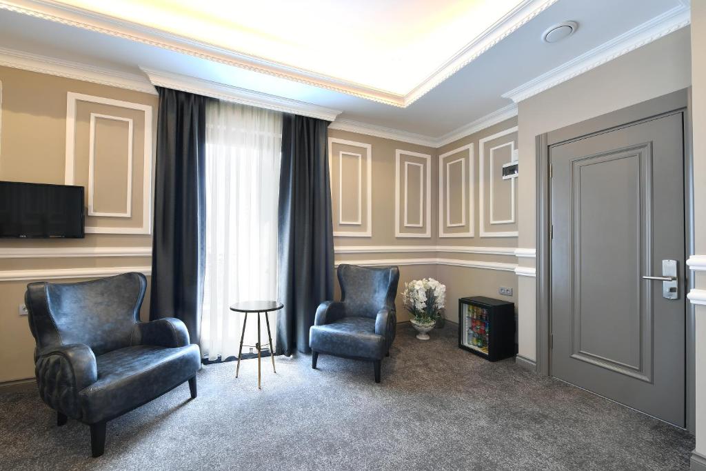 Posezení v ubytování D'LUX BOUTİQUE HOTEL