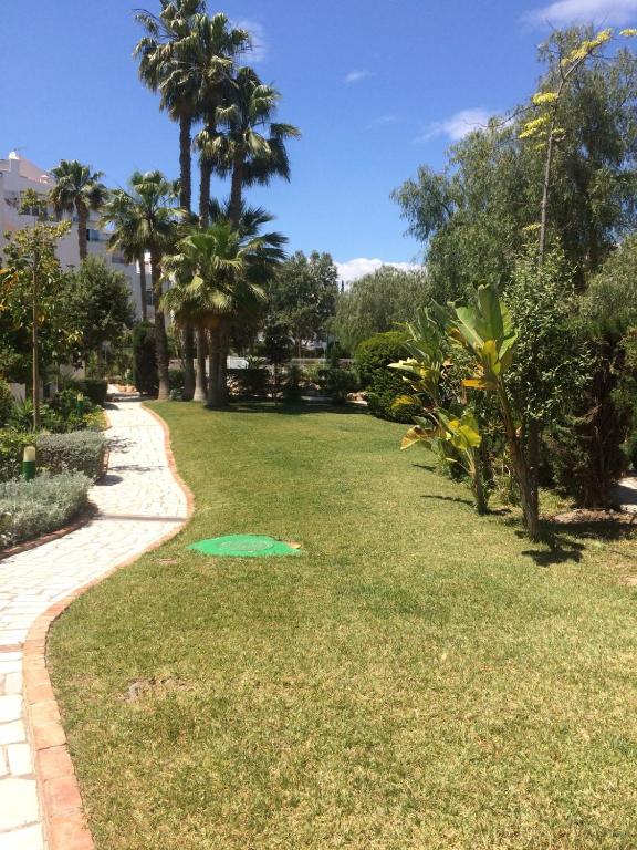 Ogród w obiekcie Apartamento Elia Villa África