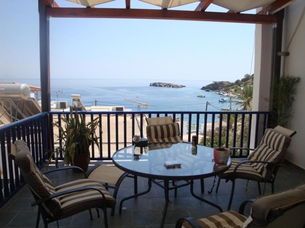 Gallery image of Villa Niki in Loutro