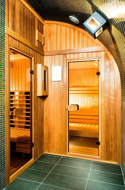 Opera Garden Hotel & Apartments - Resim 34