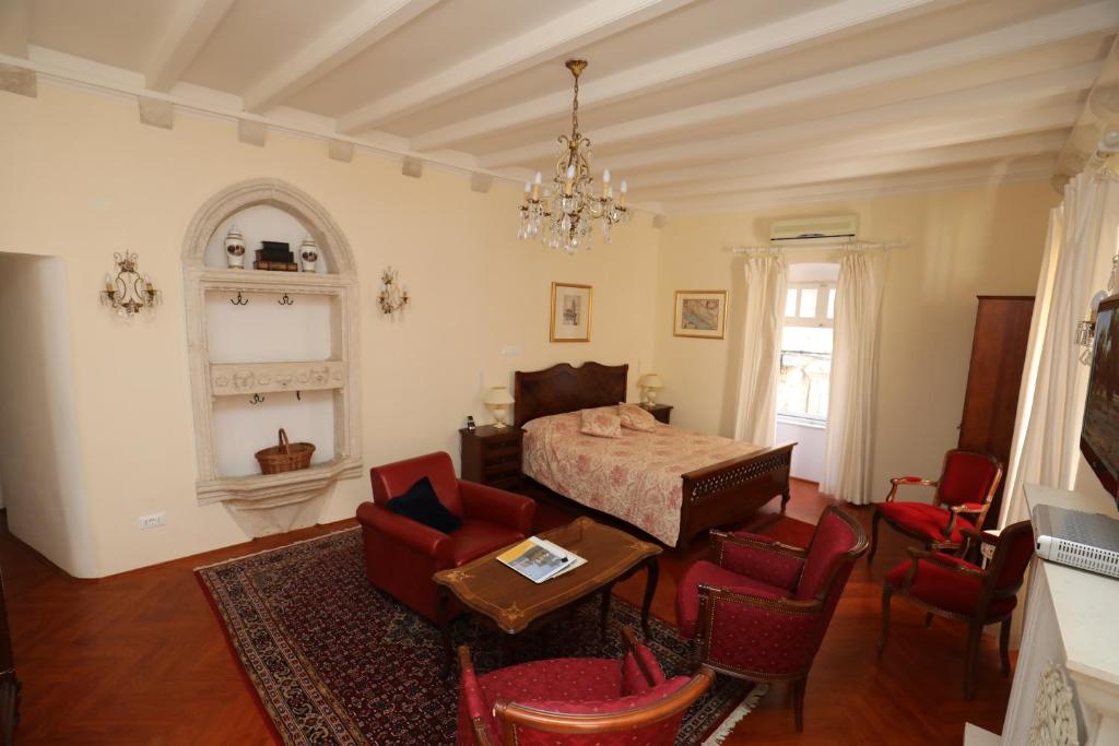 Posedenie v ubytovaní Antunini Studio Apartment