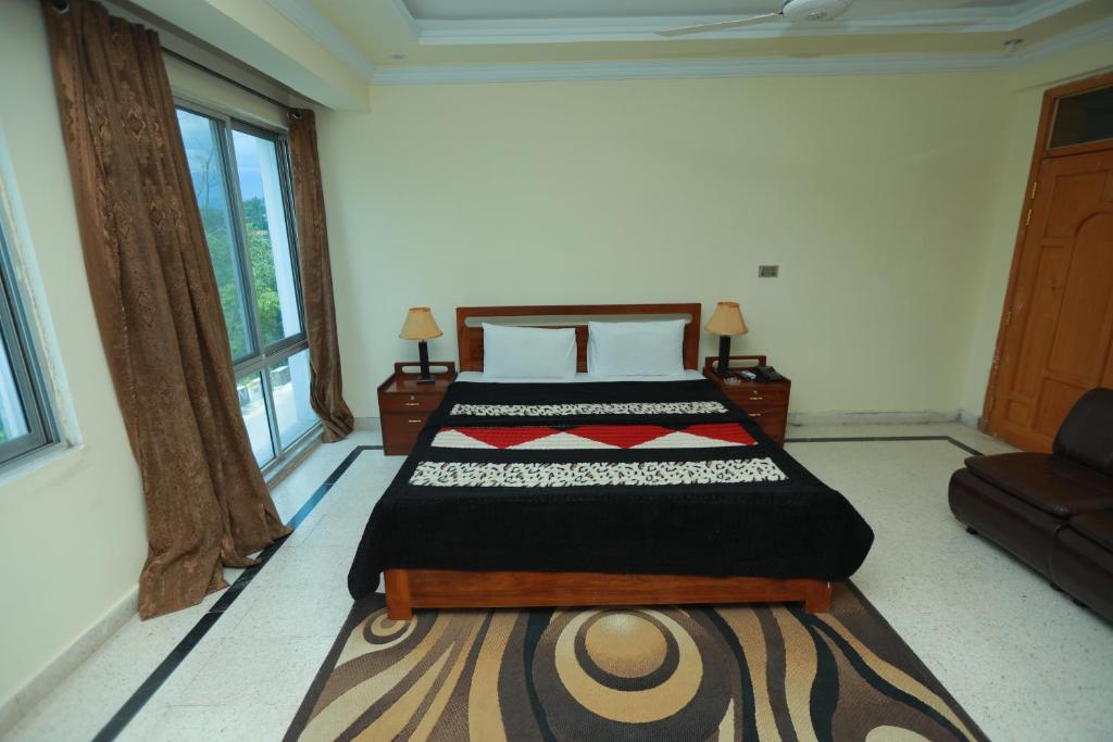 Muzaffarabad View Motel - Sala De Reina De Lujo