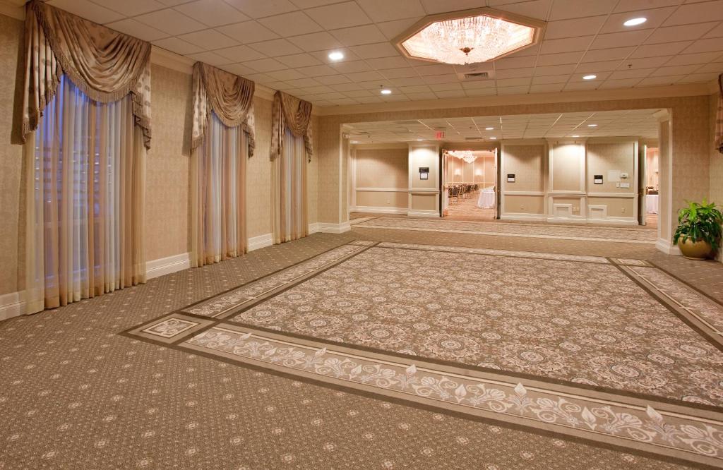 Clayton Plaza Hotel & Extended Stay photo