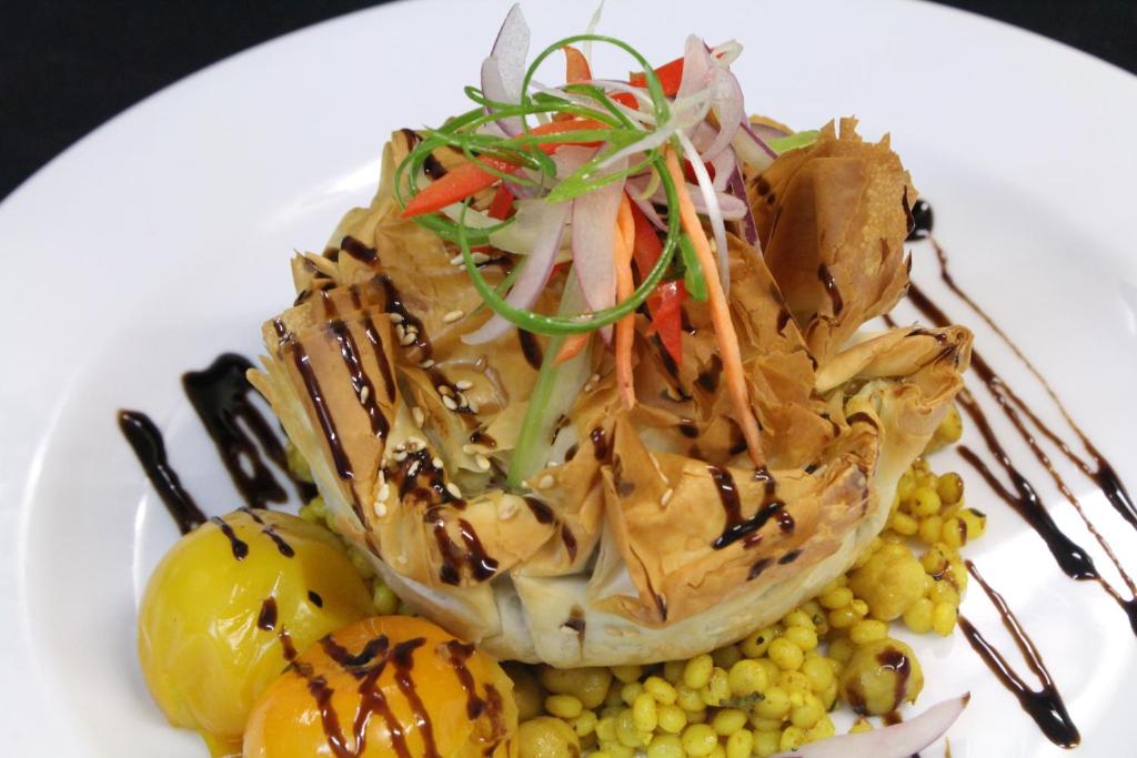 The Redwood Hotel - Resim 17