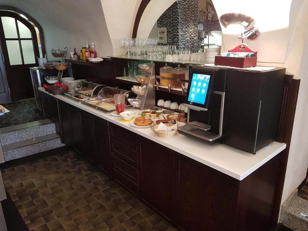 Jídlo v hotelu nebo okolí