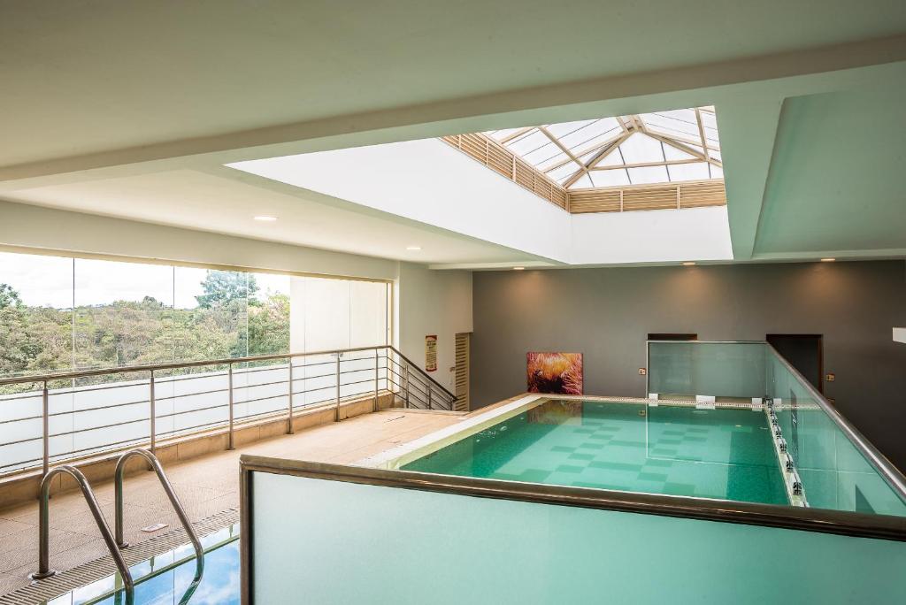 Bazén v ubytování Executive Residency by Best Western Nairobi nebo v jeho okolí