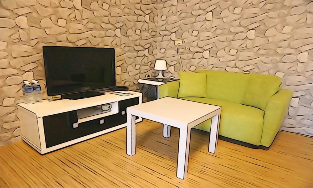 A television and/or entertainment centre at Donggang Hai-Wan Homestay