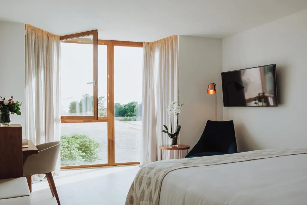 Premium Double Room with Sea View and Spa Access