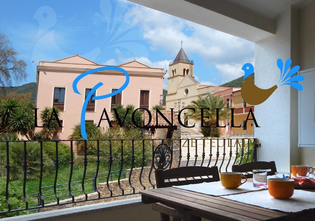 La Pavoncella a Teulada - Spaziose case con giardino