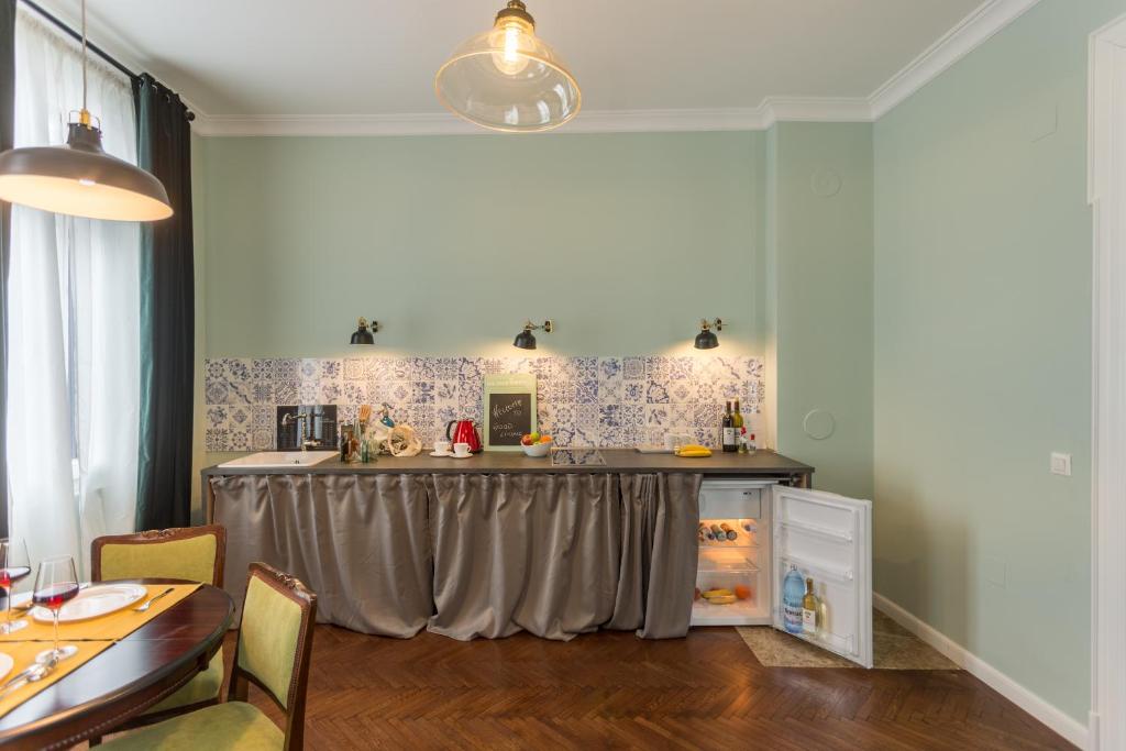 Little Bucharest mansion next to Parliament Palace - Resim 21