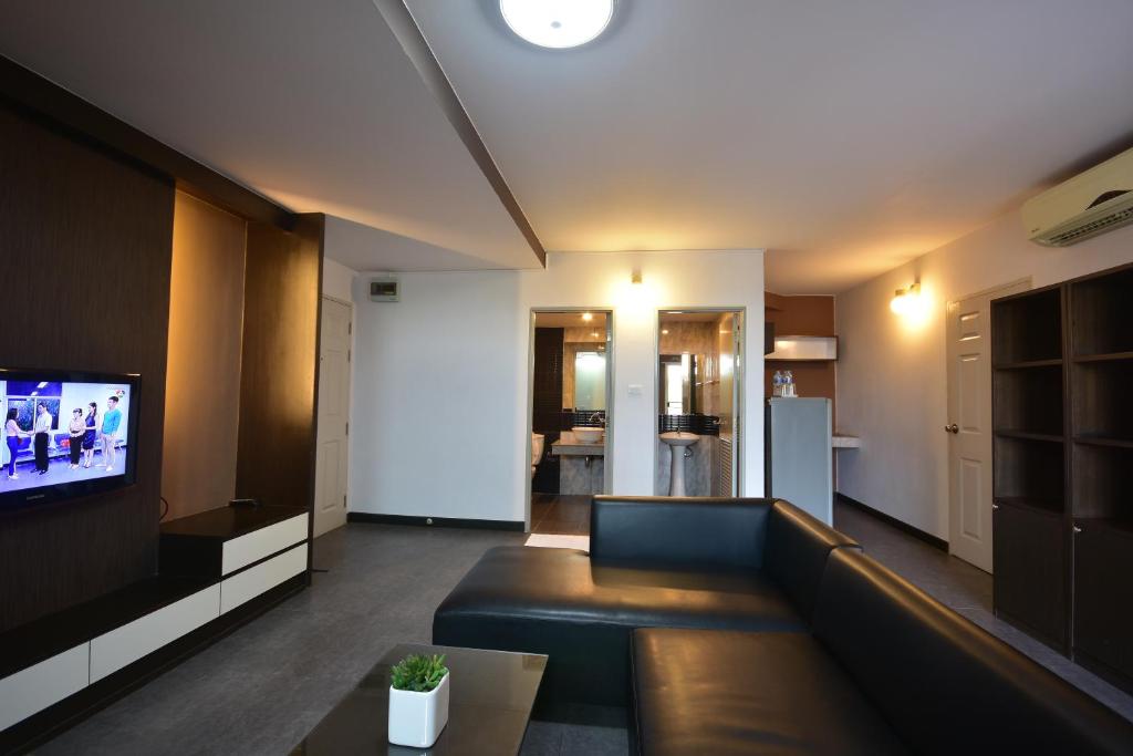 LOFT Salaya - アパート