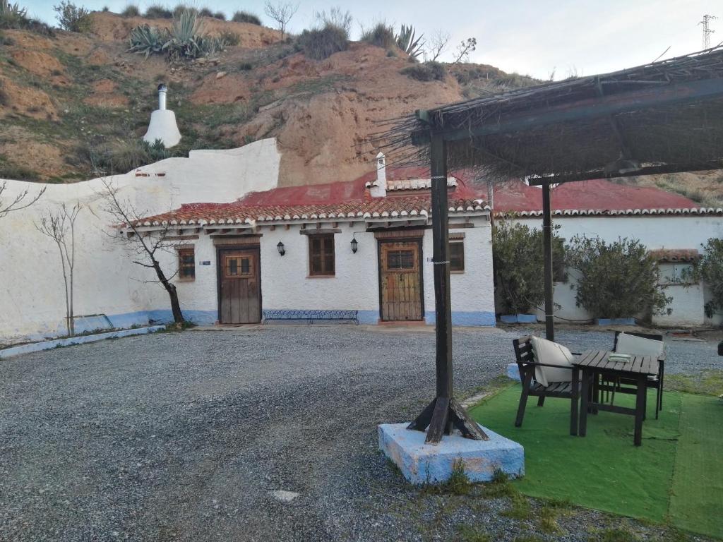 Nespecifikovaný výhled na hory nebo výhled na hory při pohledu z hotelu