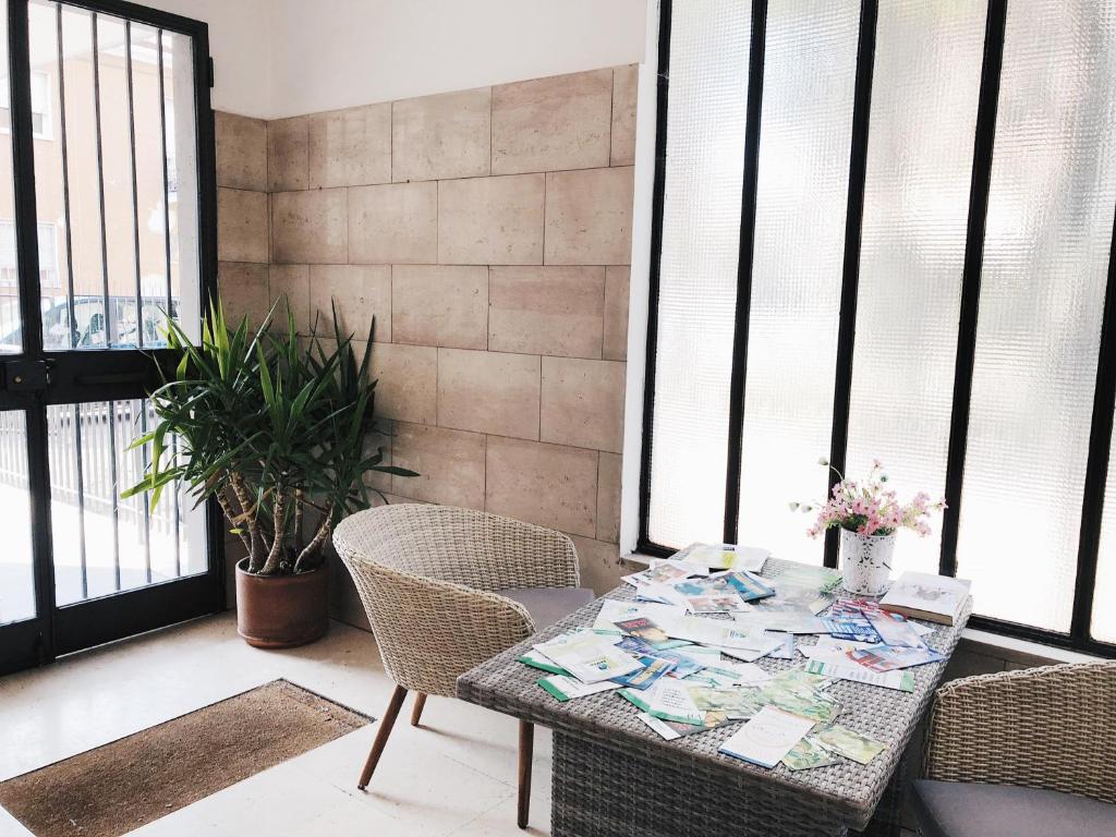 A seating area at Sophia