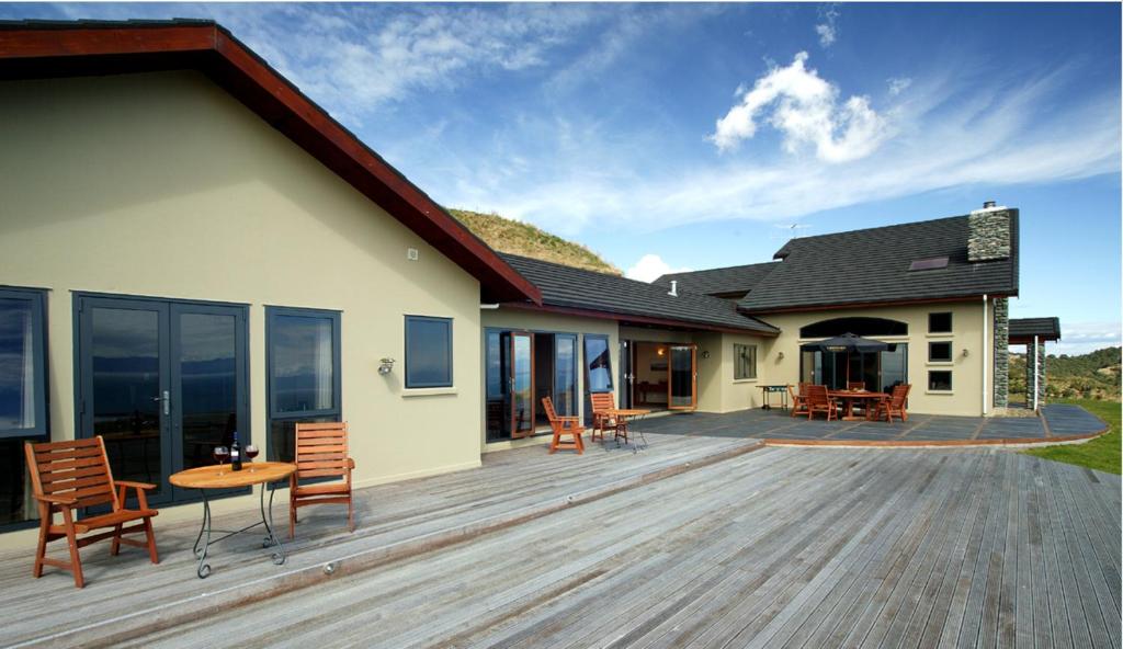 Photo from Parautane Lodge in Nelson, Nelson Region, New Zealand