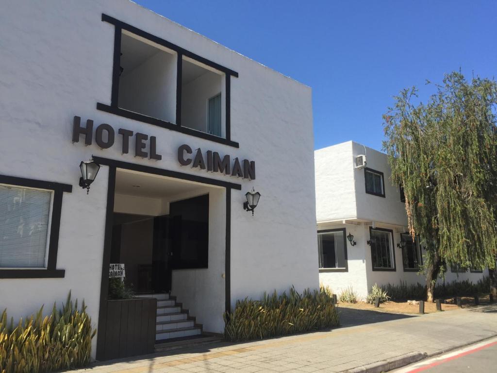  Hotel Caiman