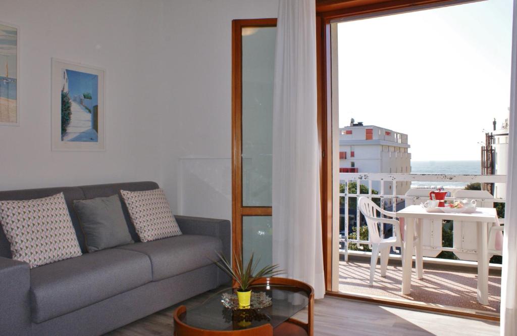 A balcony or terrace at Appartamenti Residence Marcello-Piazza Torino-Lido di Jesolo