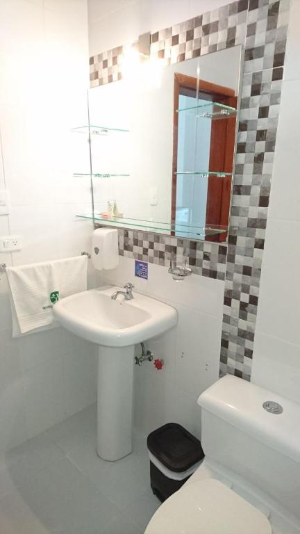 Koupelna v ubytování Hotel Las Palmas