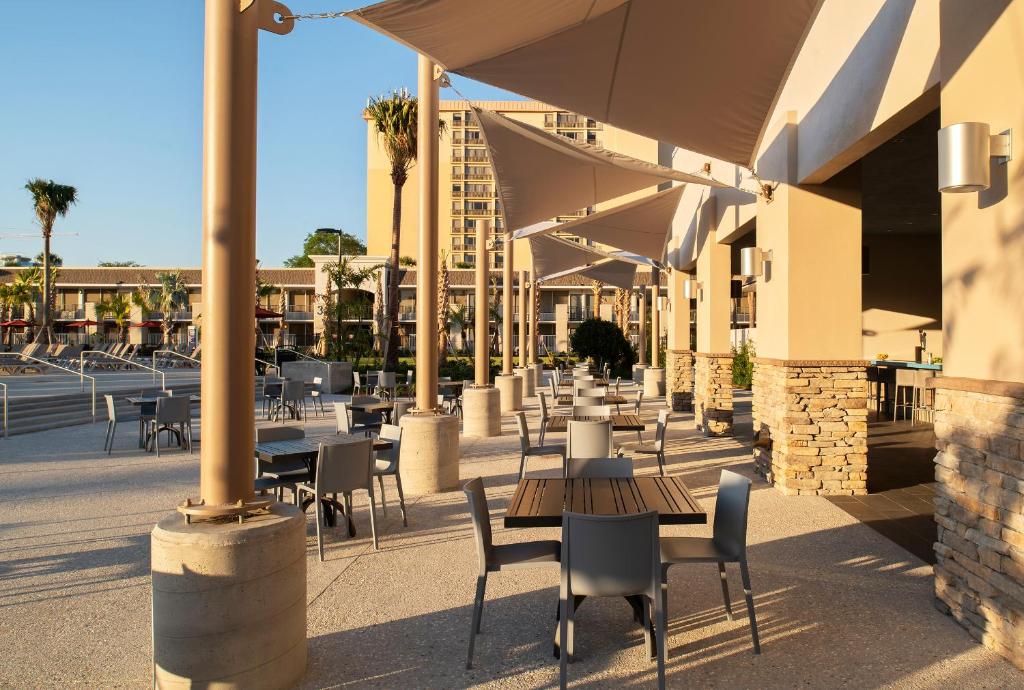 Wyndham I-Drive Avanti Resort & Conference Center photo