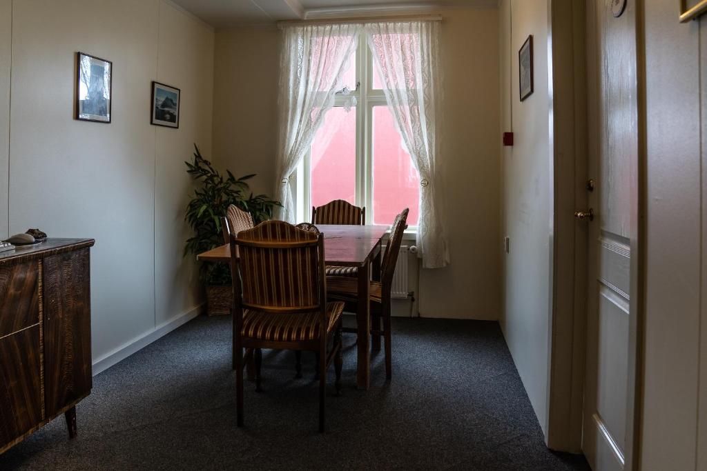 Foto dalla galleria di Guesthouse Gamla a Ísafjörður