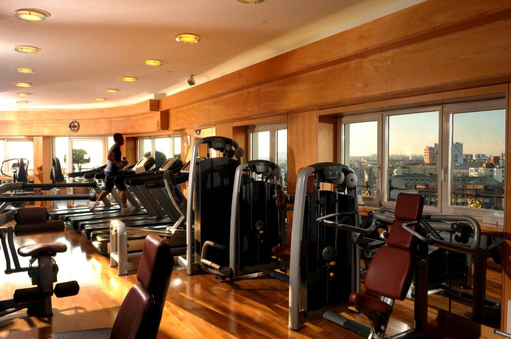 Fitness centrum a/nebo fitness zařízení v ubytování Hotel Principe Di Savoia - Dorchester Collection
