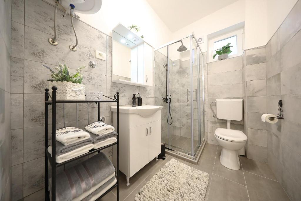 Kúpeľňa v ubytovaní Studio apartman Sendy