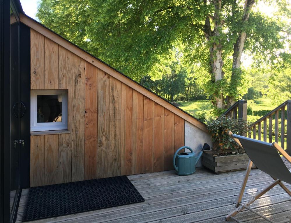 Balkón nebo terasa v ubytování studio avec terrasse Abbaye d'Aiguevive