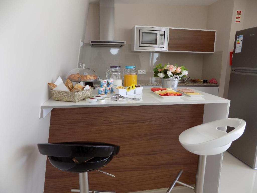 Kuchyň nebo kuchyňský kout v ubytování CMB Guesthouse