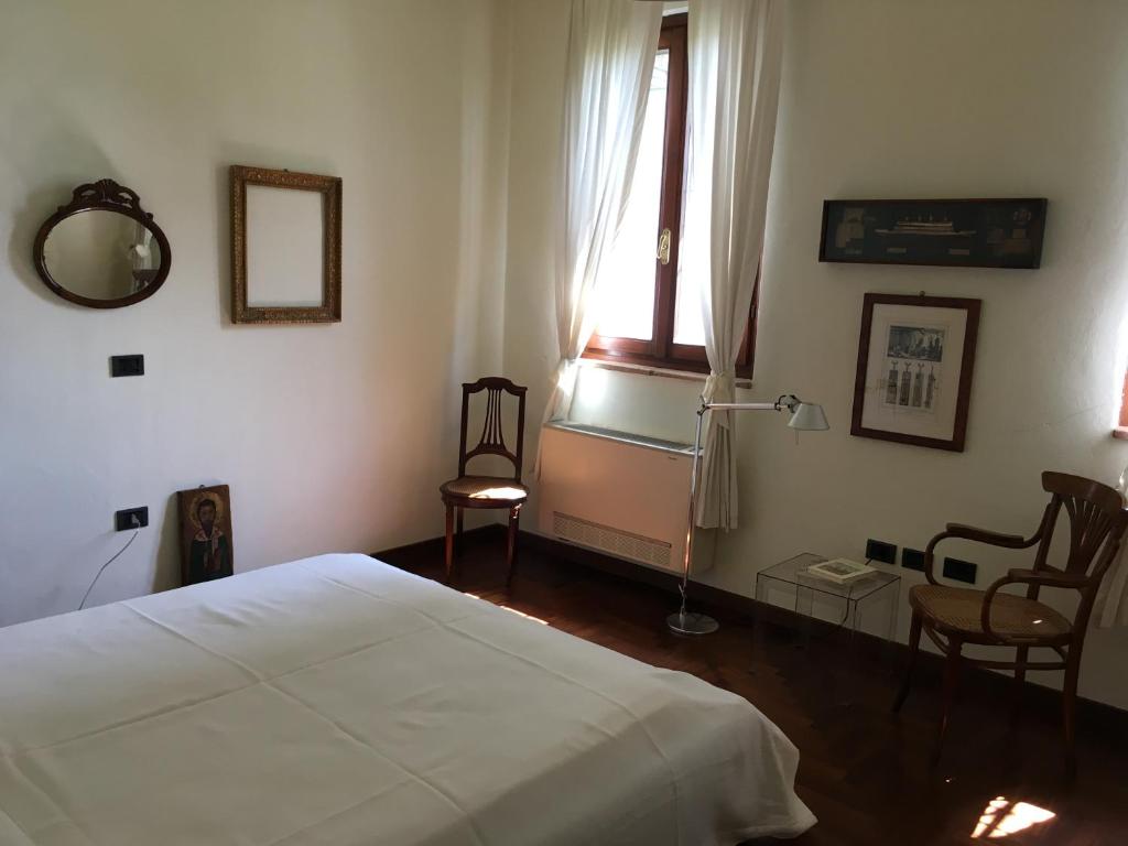 Affittacamere Lovely Room in Crema Zona Università e Cosmesi (Italia Crema)  - Booking.com