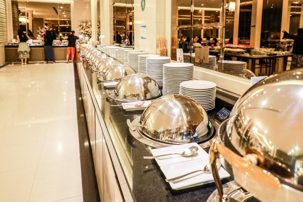 Mandarin Hotel Managed by Centre Point - Resim 40