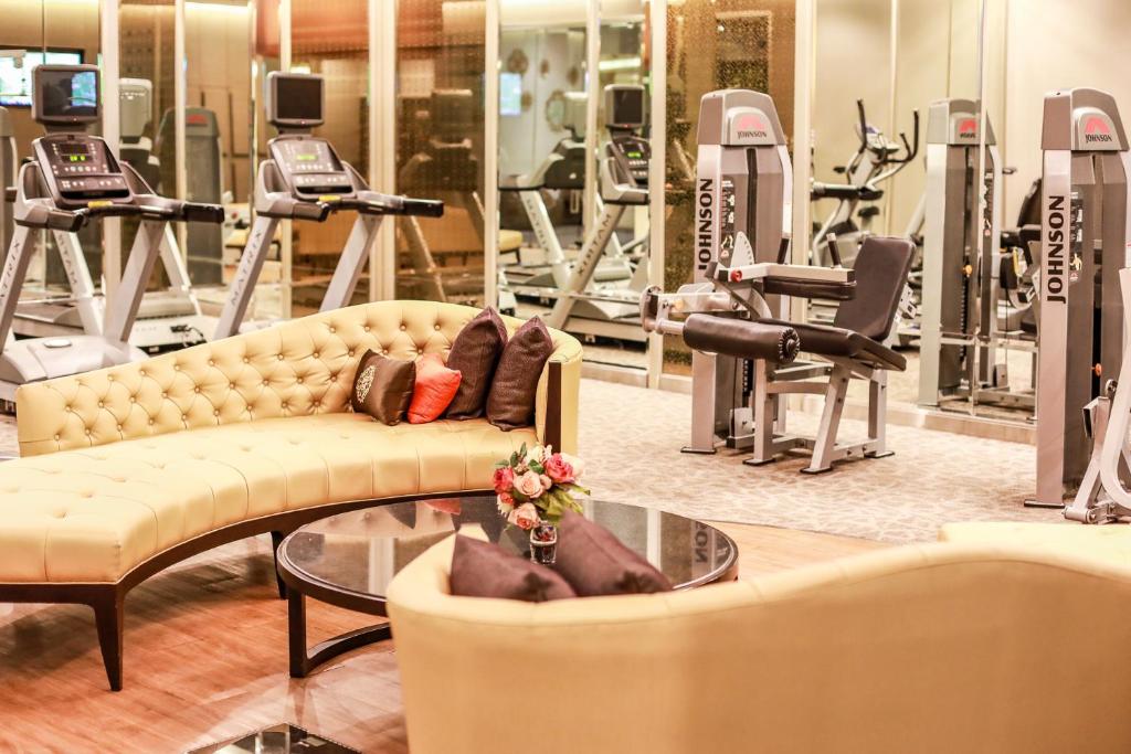 Fitness centrum a/nebo fitness zařízení v ubytování Mandarin Hotel Managed by Centre Point