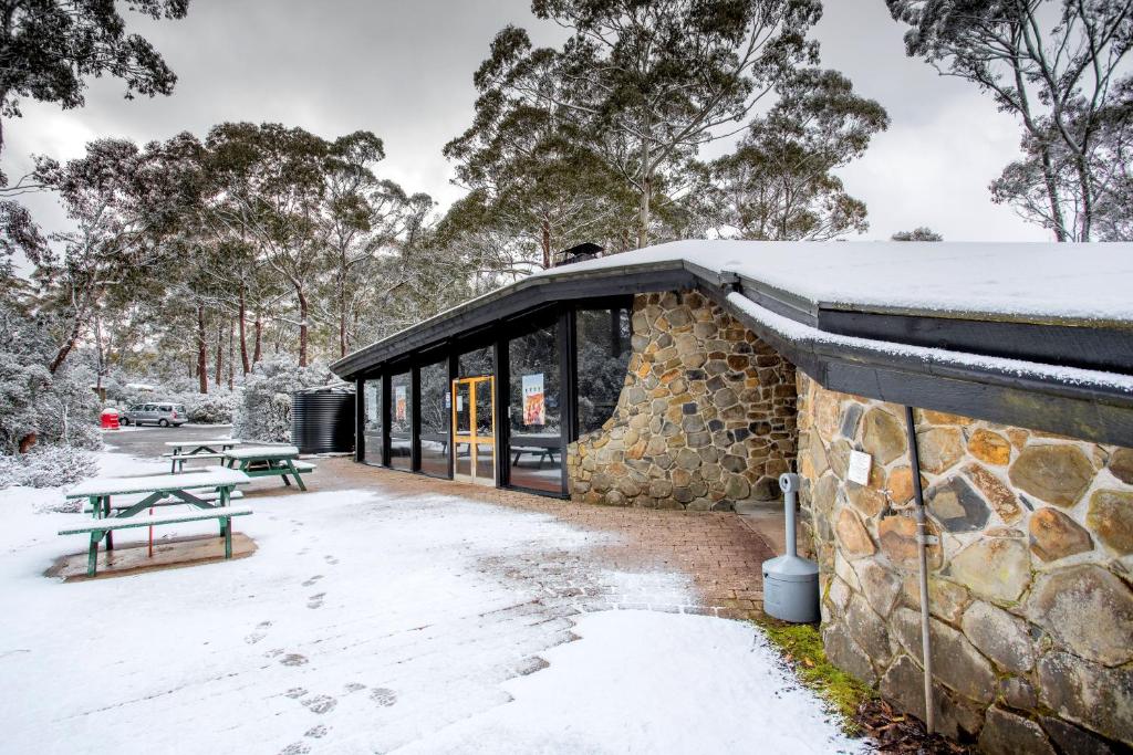 Discovery Parks - Cradle Mountain v zimě