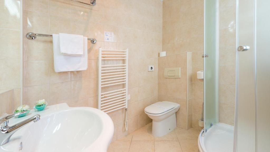 Hotel Vis - Habitación Doble/gemela Estándar Con Balcón