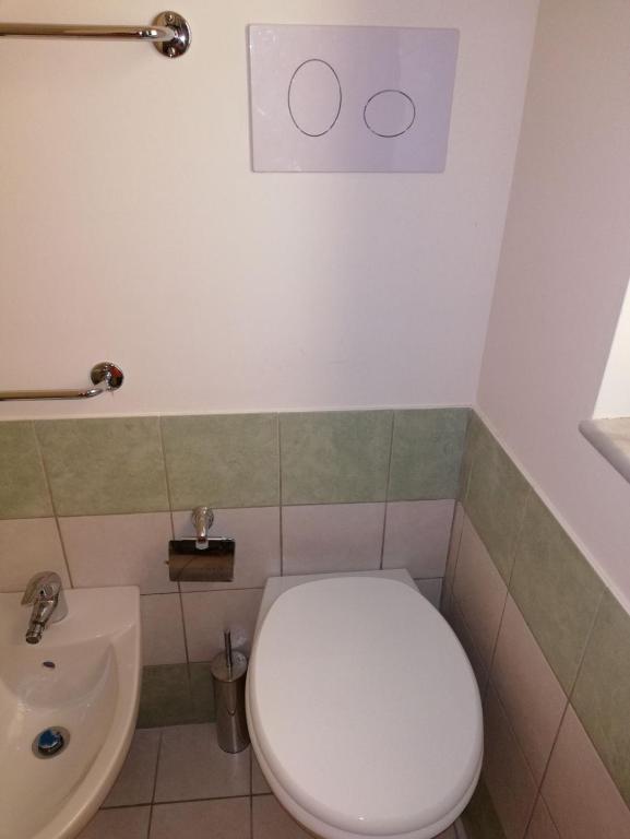 Koupelna v ubytování Backpackers